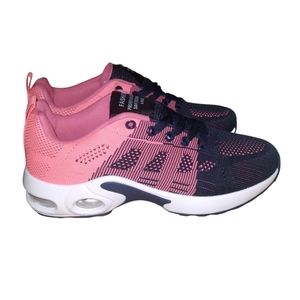 Brand New Pink Fashion  Shoes Size 8